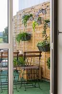 Warsaw Mickiewicza Apartment by Renters