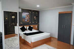 Heraldic Room Hotel