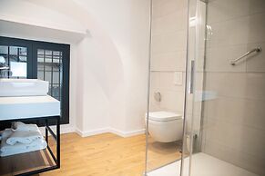 nQn Aparts & Suites Sevilla