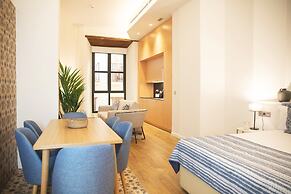 nQn Aparts & Suites Sevilla