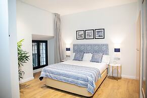 nQn Aparts & Suites Sevilla