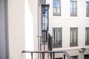 nQn Aparts & Suites Sevilla