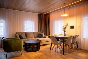 Hillside No. 18
