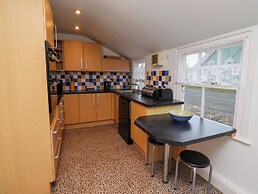 Armstrong Cottages No2