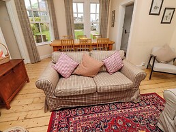 Armstrong Cottages No2