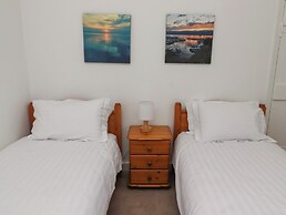 Armstrong Cottages No2