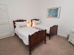 Armstrong Cottages No2