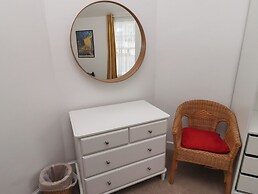 Armstrong Cottages No2