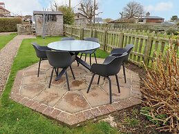 Armstrong Cottages No2