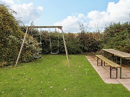 Armstrong Cottages No6