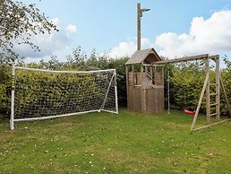 Armstrong Cottages No6