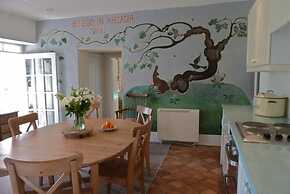 Honeysuckle Cottage