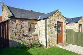 Avocet Cottage - Lucker Steadings