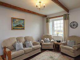 No2 Budle Bay Cottage