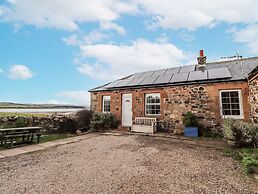 Kittiwake Cottage, Budle Bay