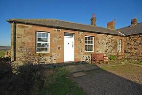 Kittiwake Cottage, Budle Bay