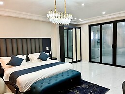 Lifestyle luxury hotel & Residence