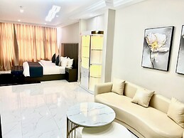 Lifestyle luxury hotel & Residence