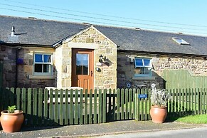 Dunlin Cottage - Lucker Steadings