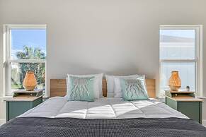 Array of Sunshine Beach House