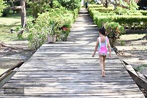 Coralview Island Resort