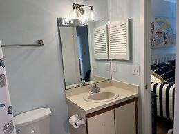 Hib-a201 Direct Ocean Front 3 Pools Free Tix 2BR