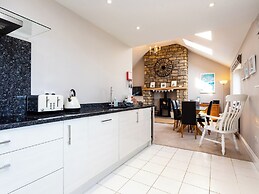 Harbour Lights House