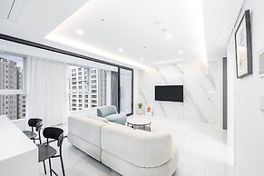 Seocho Intoraon Hotel and Residence