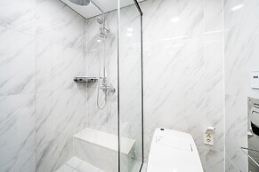 Seocho Intoraon Hotel and Residence