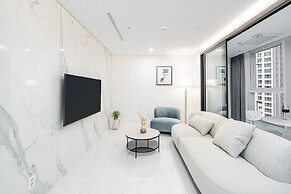 Seocho Intoraon Hotel and Residence