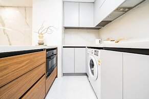 Seocho Intoraon Hotel and Residence