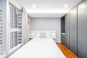 Seocho Intoraon Hotel and Residence