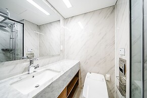 Seocho Intoraon Hotel and Residence