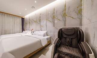 Gwangju Brown Dot Cheomdan