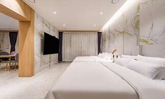 Gwangju Brown Dot Cheomdan