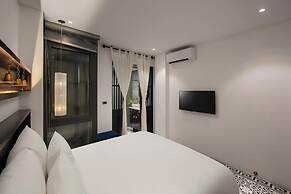 Carillon Boutique Hotel