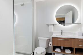 Towneplace Suites By Marriott Norfolk