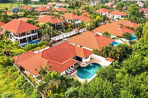 3 BR Pool Villa in Great Location CV3