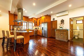 3 BR Pool Villa in Great Location CV3