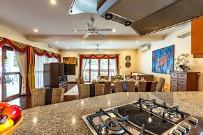 3 BR Pool Villa in Great Location CV3