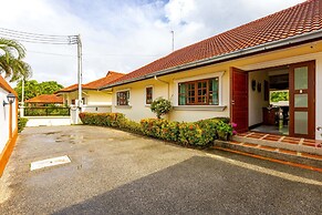 3 BR Pool Villa in Great Location CV3