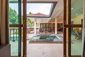 3 BR Pool Villa in Great Location CV3