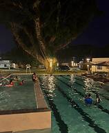 Aurora Villas and Cabin Resort