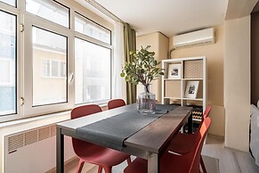 Charming and Central Flat Near Macka Park