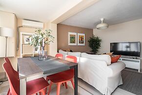 Charming and Central Flat Near Macka Park