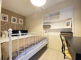 Charming and Central Flat Near Macka Park