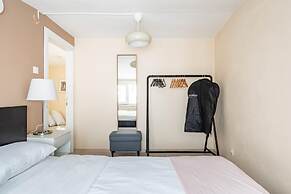 Charming and Central Flat Near Macka Park