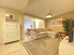 Charming and Central Flat Near Macka Park