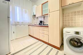 Sleek Flat Within Walking Distance to Pera Museum