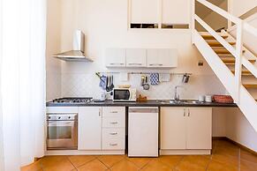 Portico 17 - Charming House Close Promenade